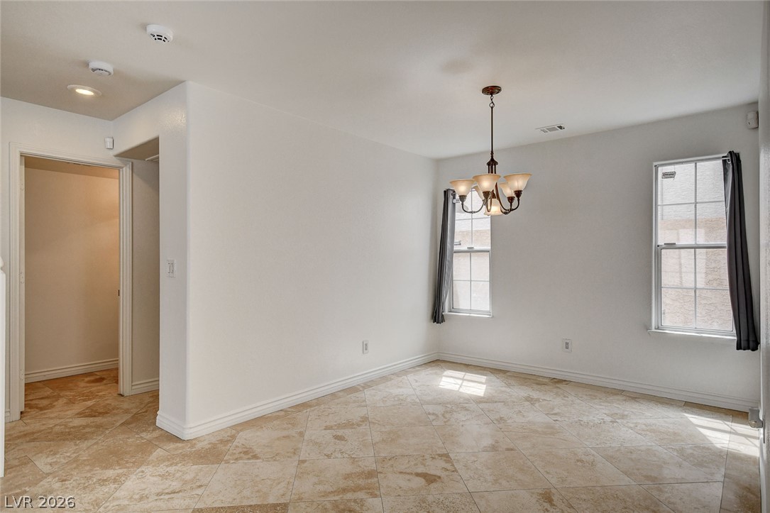 2329 Homeland Street Property Photo 10
