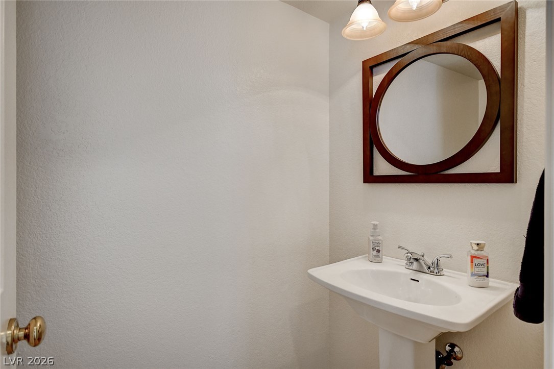 2329 Homeland Street Property Photo 15