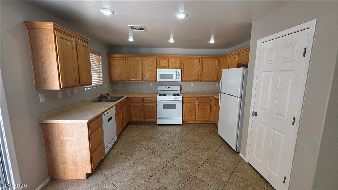 5769 Old Colony Drive Property Photo 2