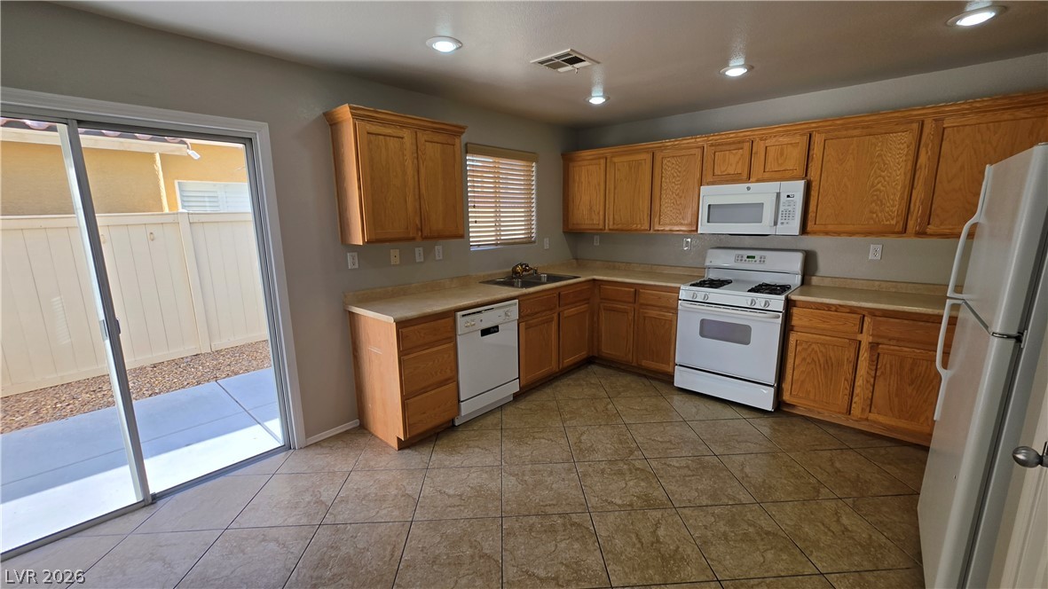 5769 Old Colony Drive Property Photo 4