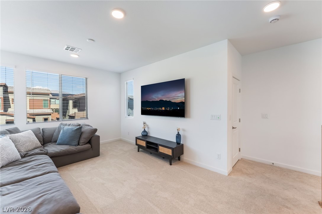 1305 Crimson Sunbird Avenue Property Photo 20