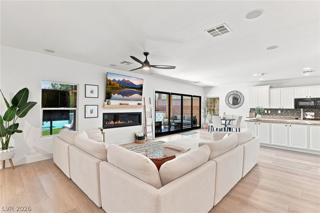3789 Via Di Girolamo Avenue Property Photo 3