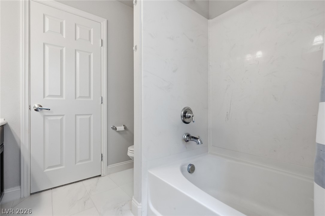 5891 Rockway Glen Avenue Property Photo 27