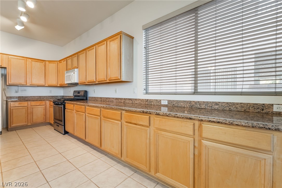 2722 Bass Lake Street Property Photo 17