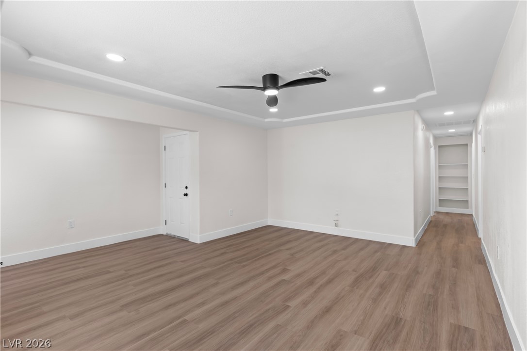 4545 West Desert Inn Road Property Photo 9