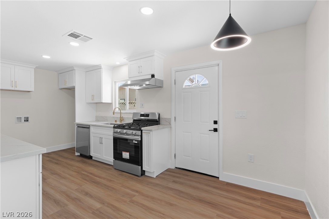 4545 West Desert Inn Road Property Photo 11