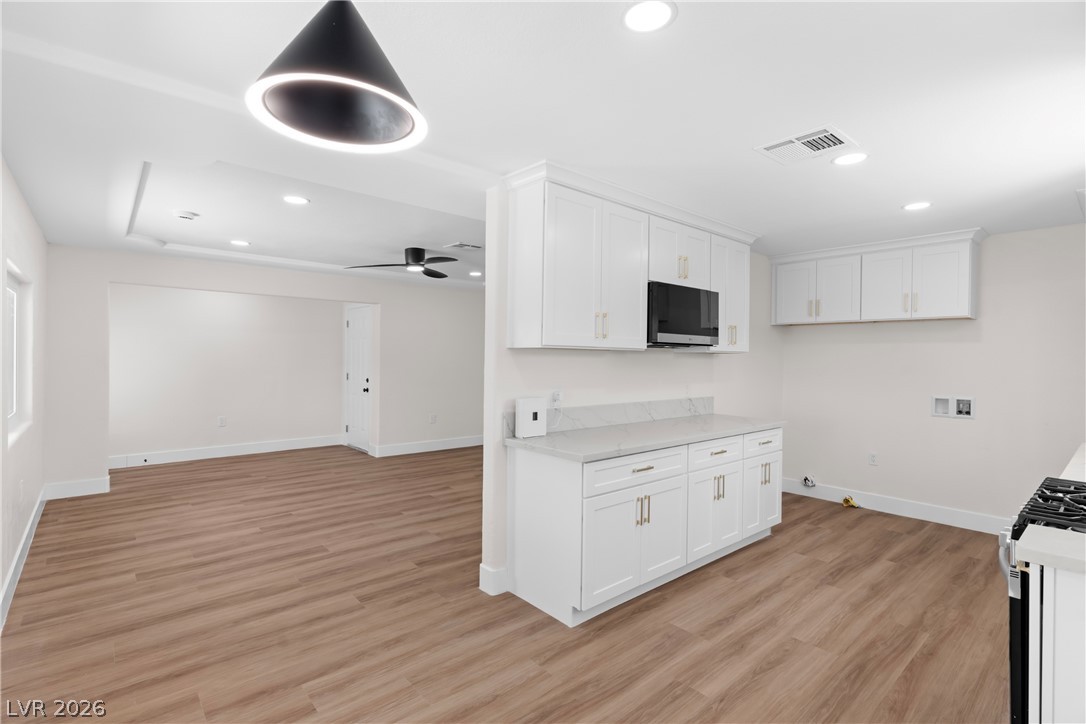 4545 West Desert Inn Road Property Photo 12