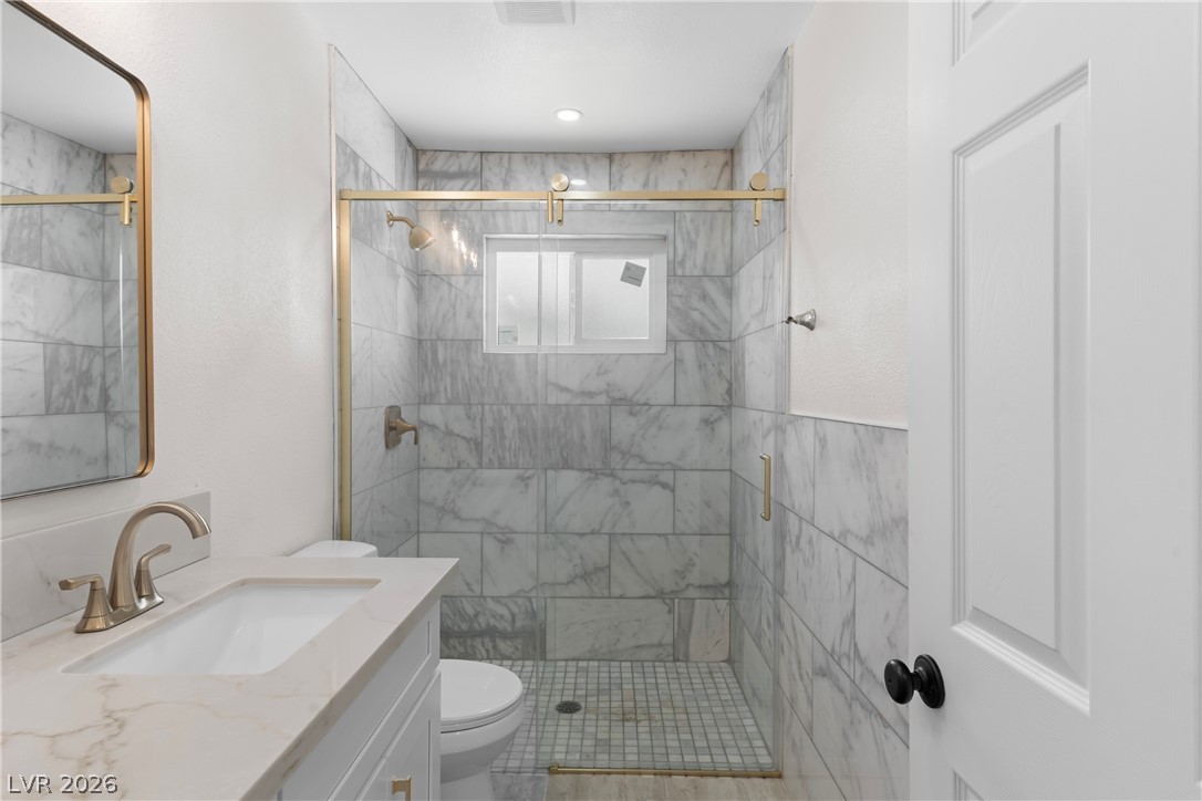 4545 West Desert Inn Road Property Photo 20