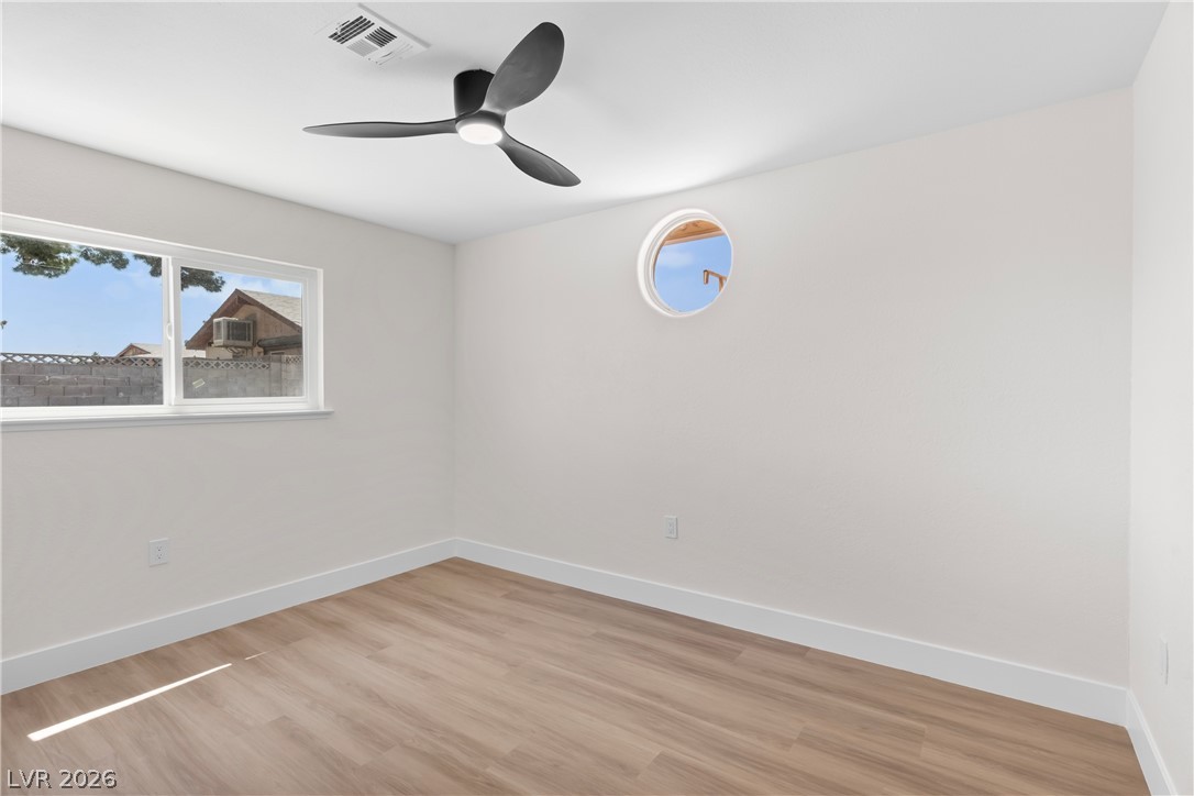 4545 West Desert Inn Road Property Photo 27