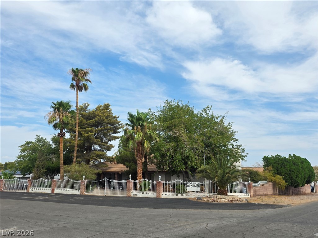 1590 Palomino Drive Property Photo 1