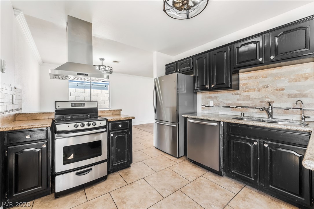 5916 Balzar Avenue Property Photo 26