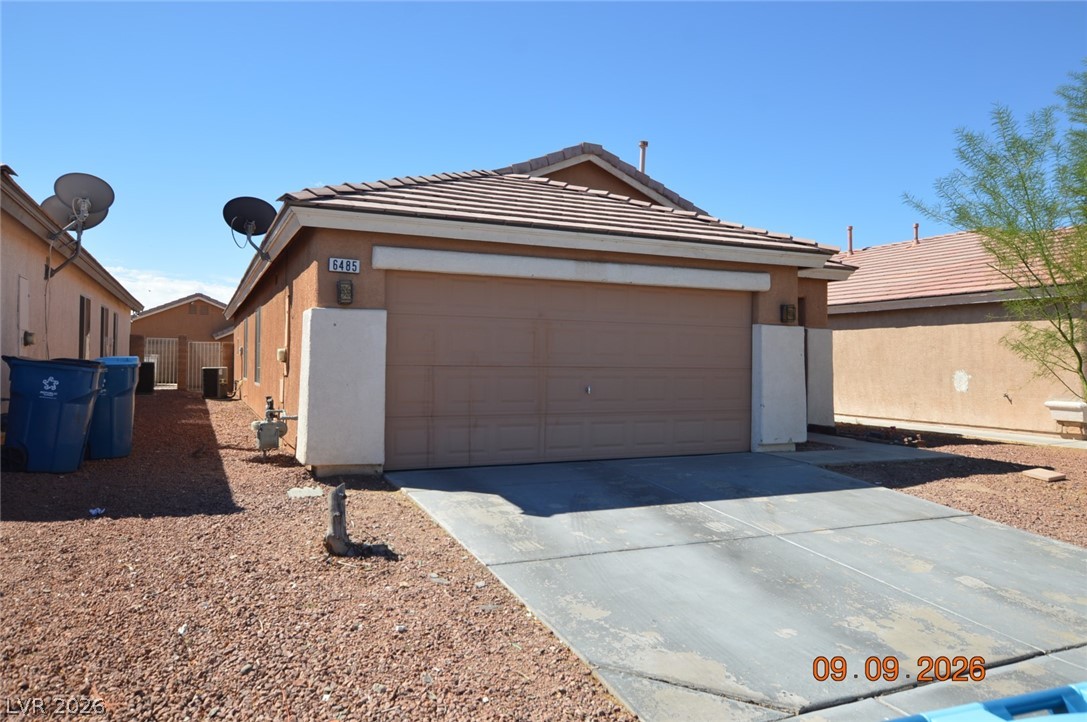 6485 Abbeville River Court Property Photo 3