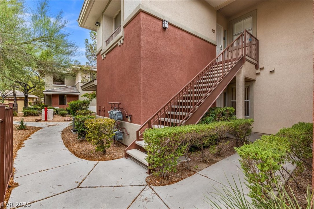1000 Duckhorn Court 102 Property Photo 2