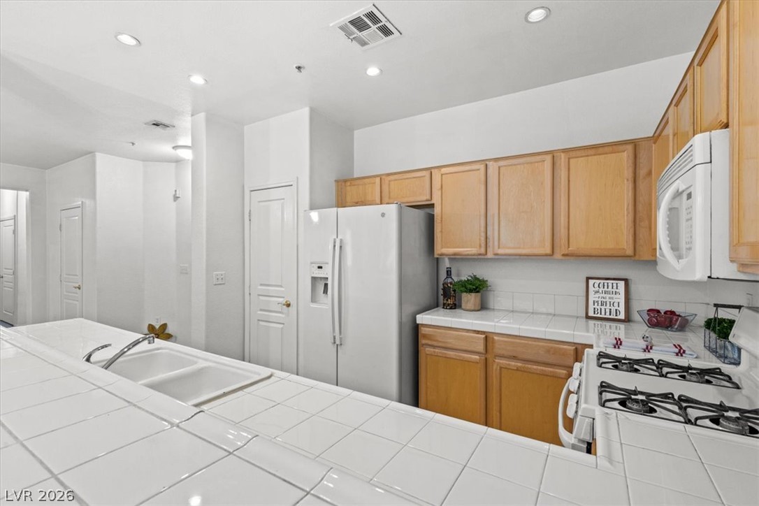 1000 Duckhorn Court 102 Property Photo 12