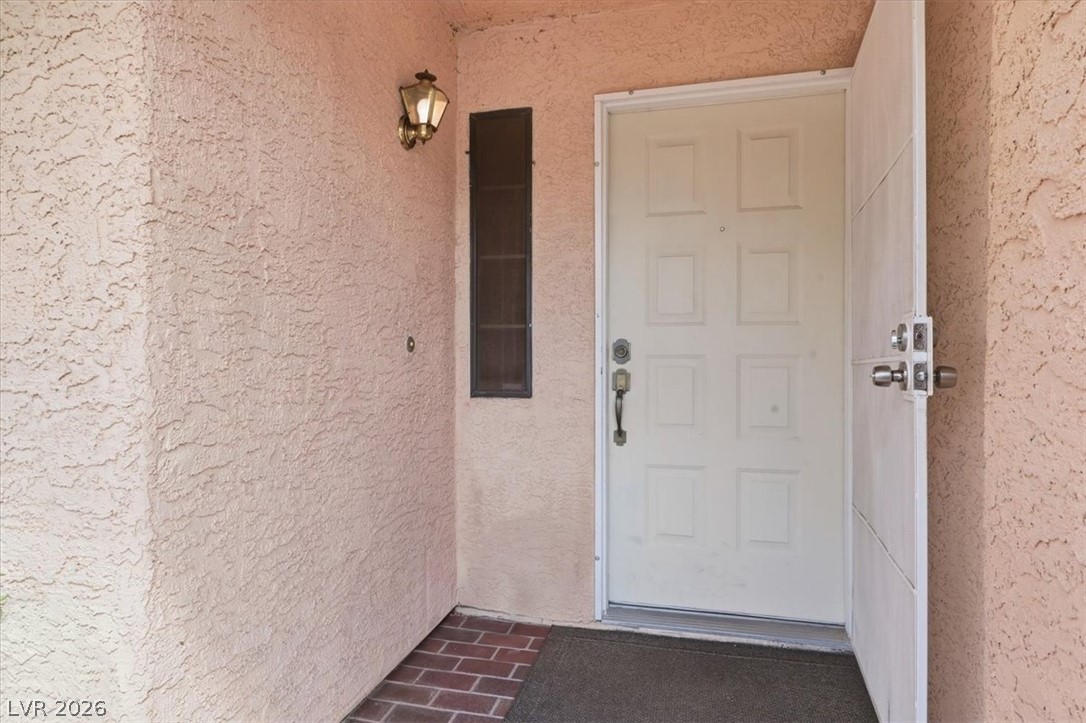 3208 Ivory Coast Drive Property Photo 2