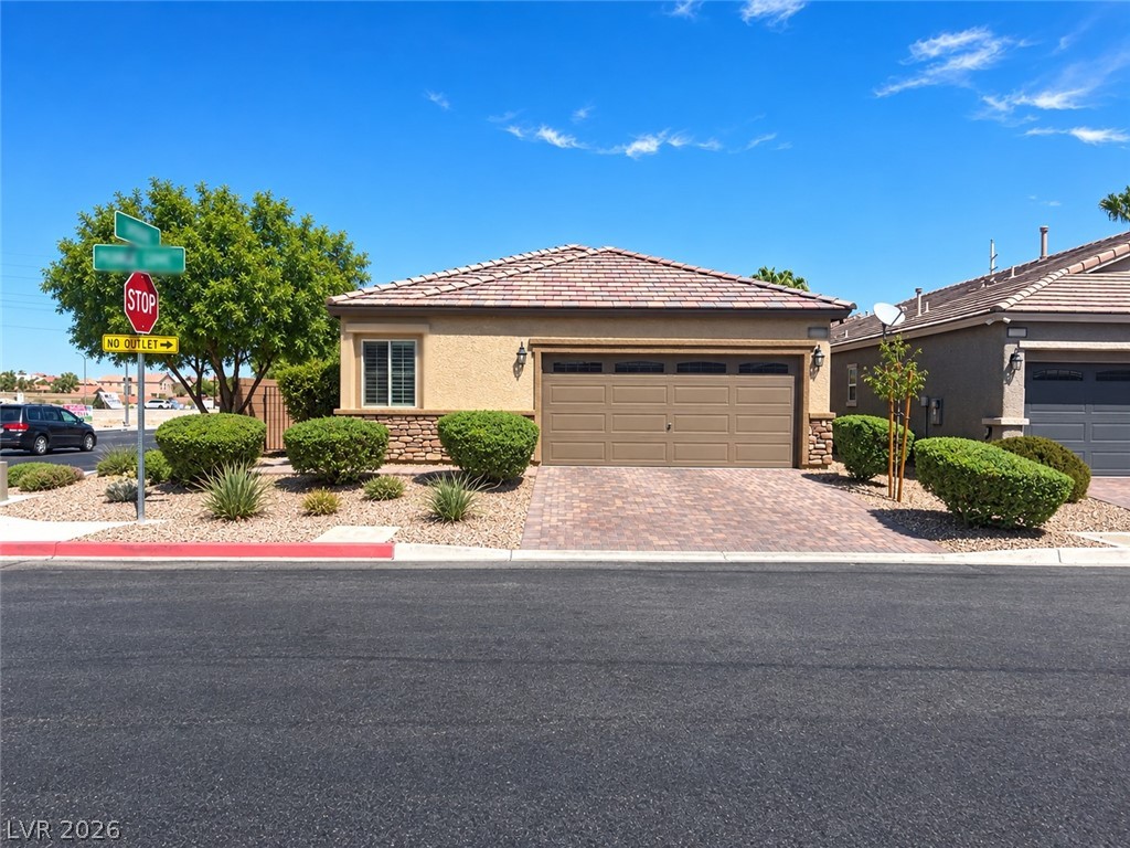 1810 Pebble Cove Avenue Property Photo 1