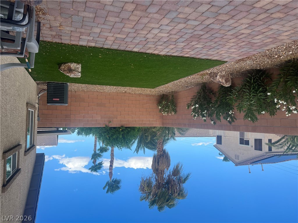 1810 Pebble Cove Avenue Property Photo 12