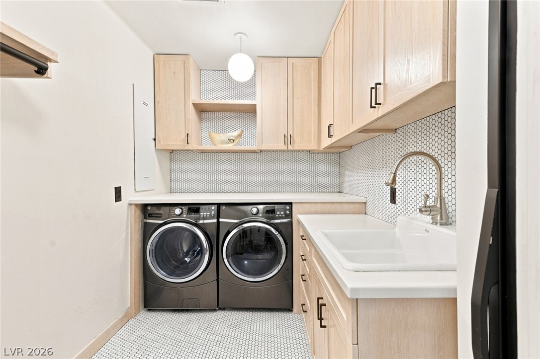 900 South Las Vegas Boulevard 1505 Property Photo 35