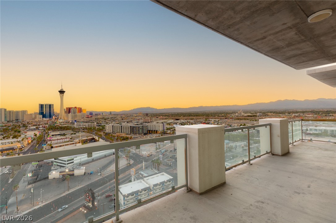 900 South Las Vegas Boulevard 1505 Property Photo 53