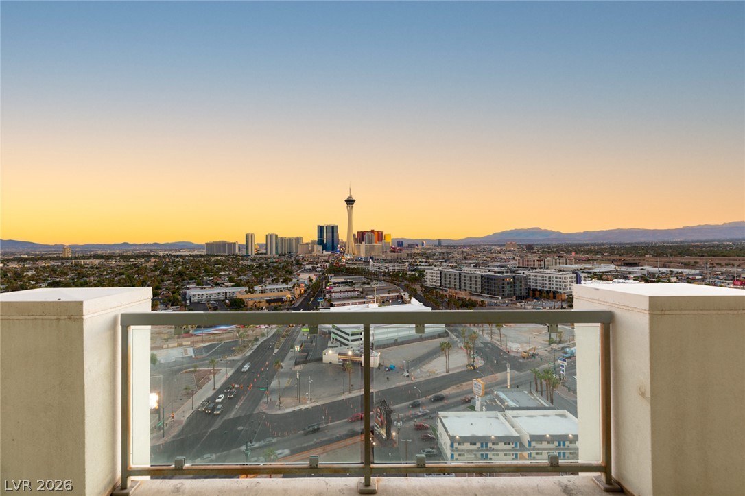 900 South Las Vegas Boulevard 1505 Property Photo 55