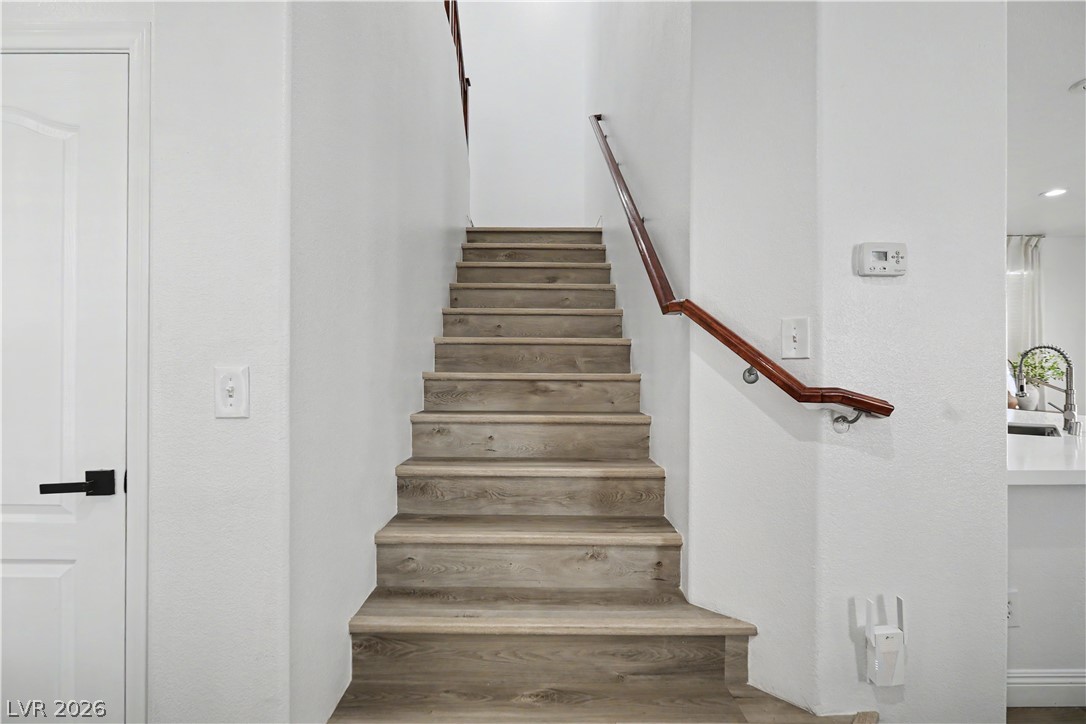 9751 Aleutian Property Photo 14