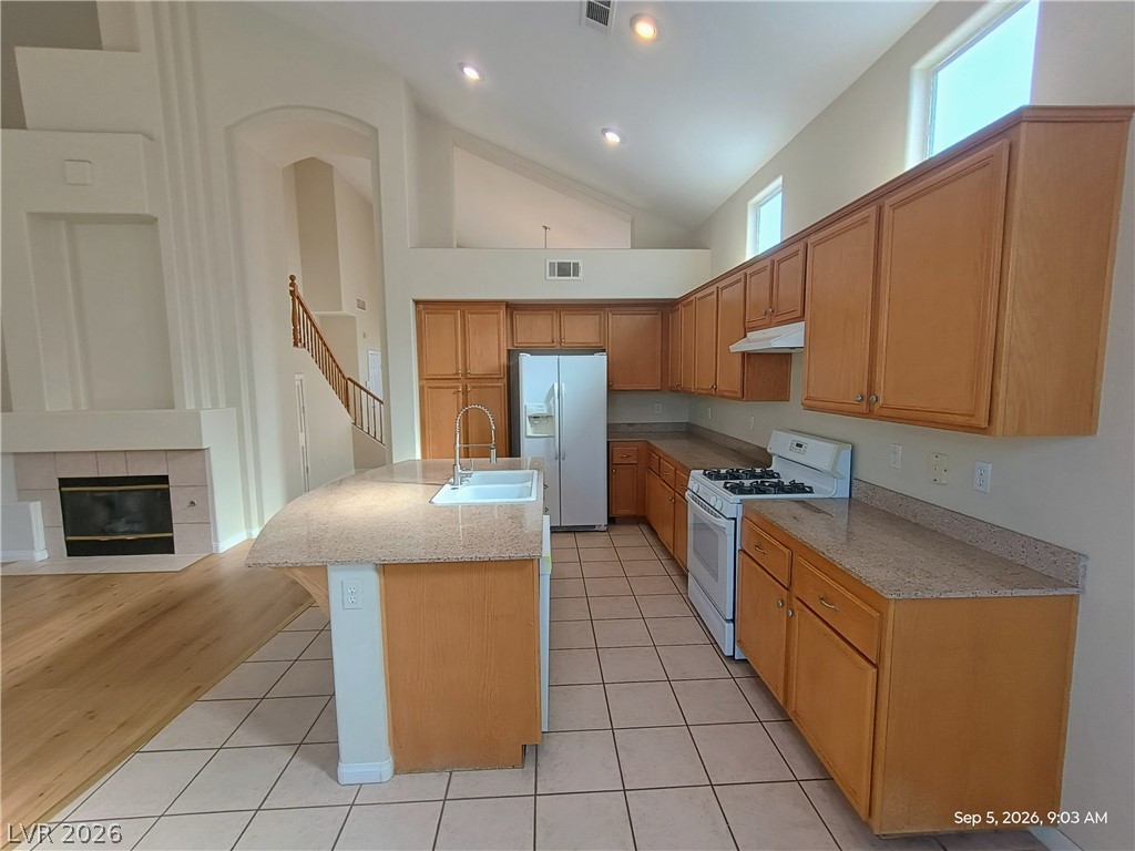 311 Tayman Park Avenue Na Property Photo 4