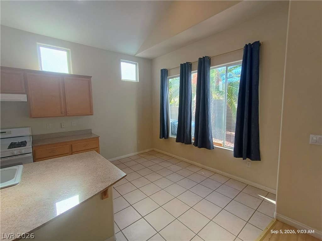 311 Tayman Park Avenue Na Property Photo 7
