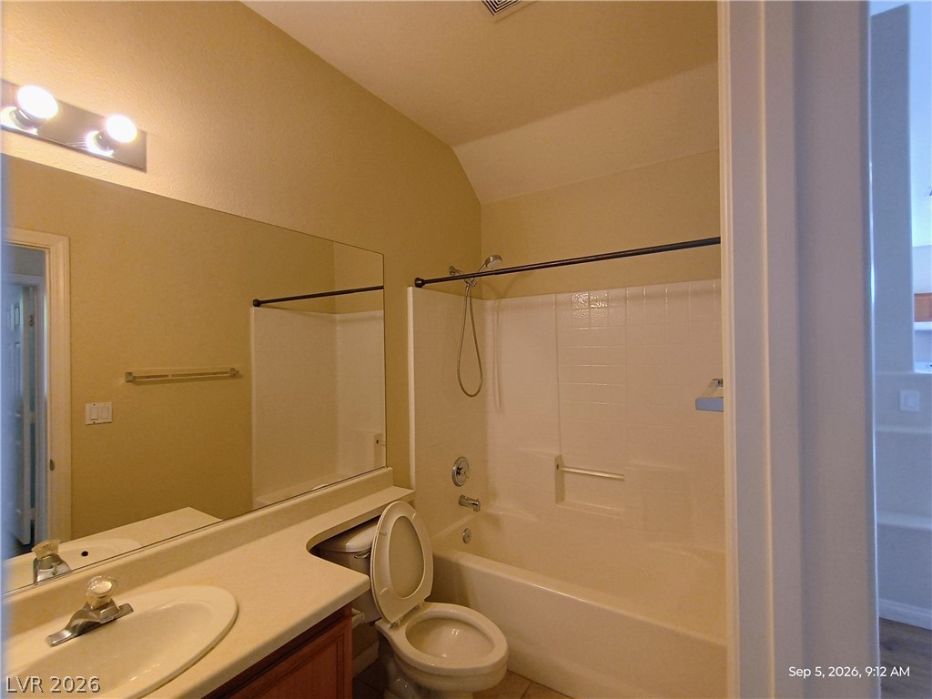 311 Tayman Park Avenue Na Property Photo 9