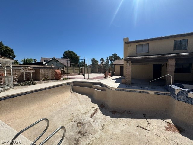 8740 West Hammer Lane Property Photo 10