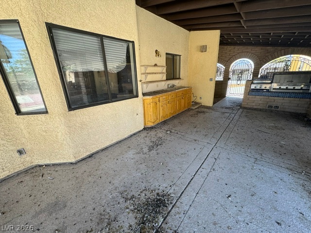 8740 West Hammer Lane Property Photo 13