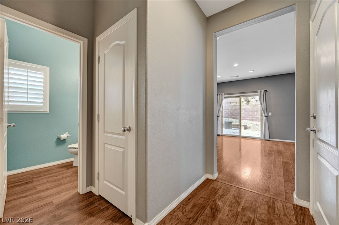 10608 Derby Peak Lane Property Photo 8