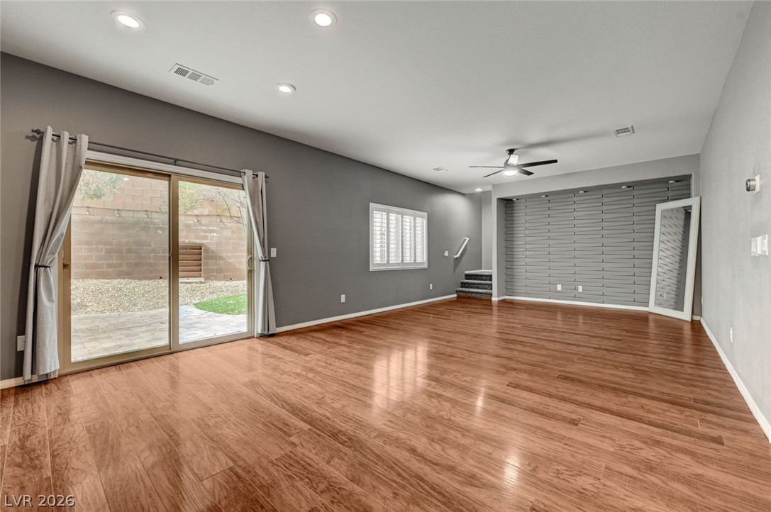 10608 Derby Peak Lane Property Photo 9