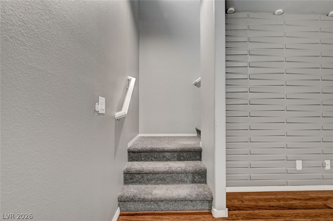 10608 Derby Peak Lane Property Photo 23
