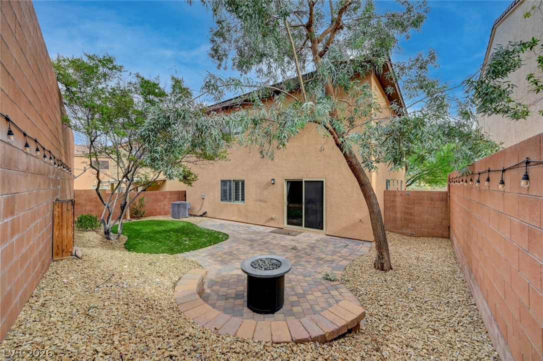 10608 Derby Peak Lane Property Photo 47