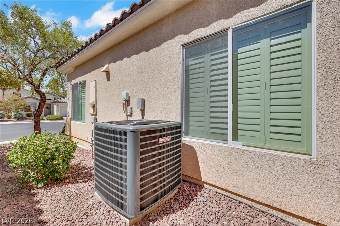 5202 Blue Gum Court Property Photo 8