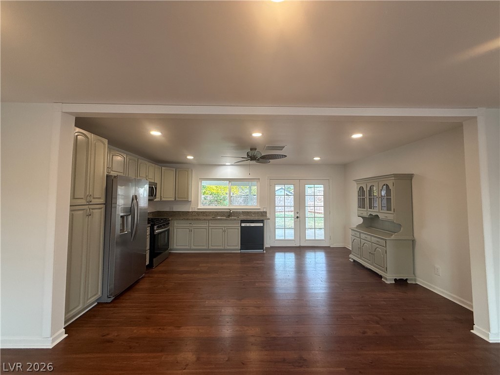 1502 Christina Drive Property Photo 27