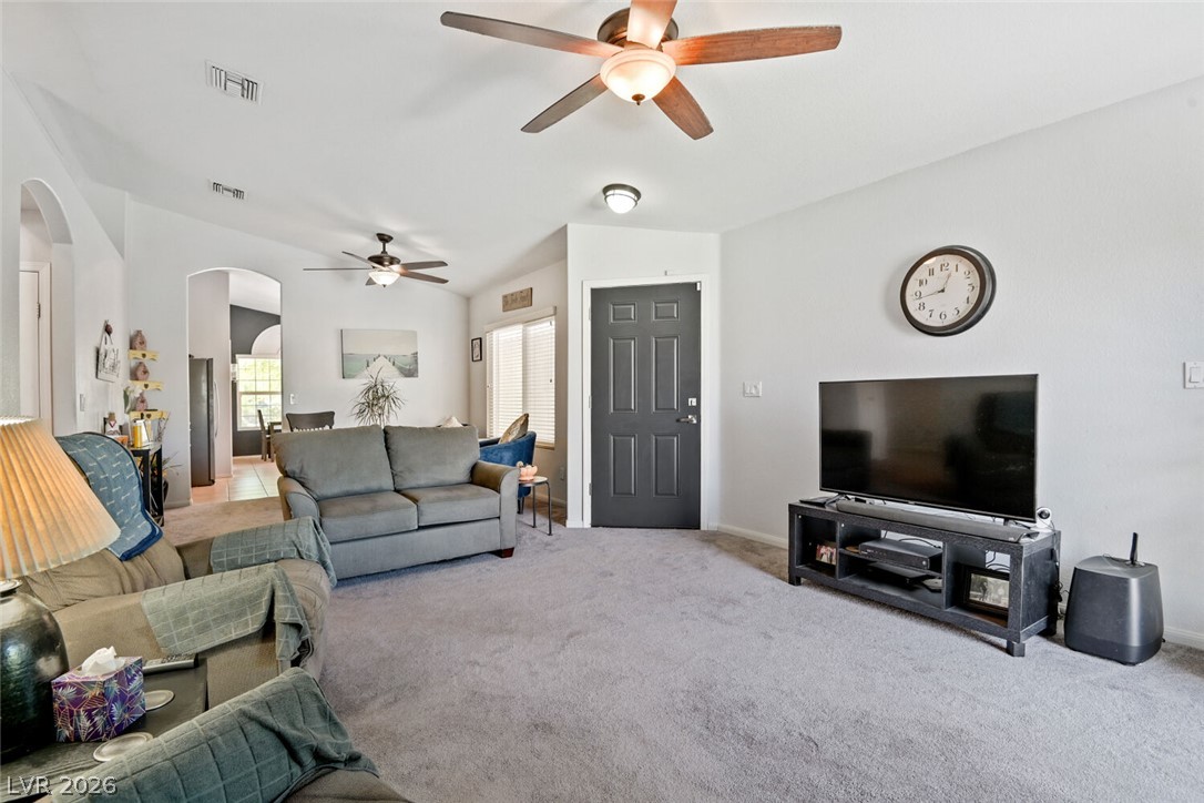 8128 West Gilmore Avenue Property Photo 6