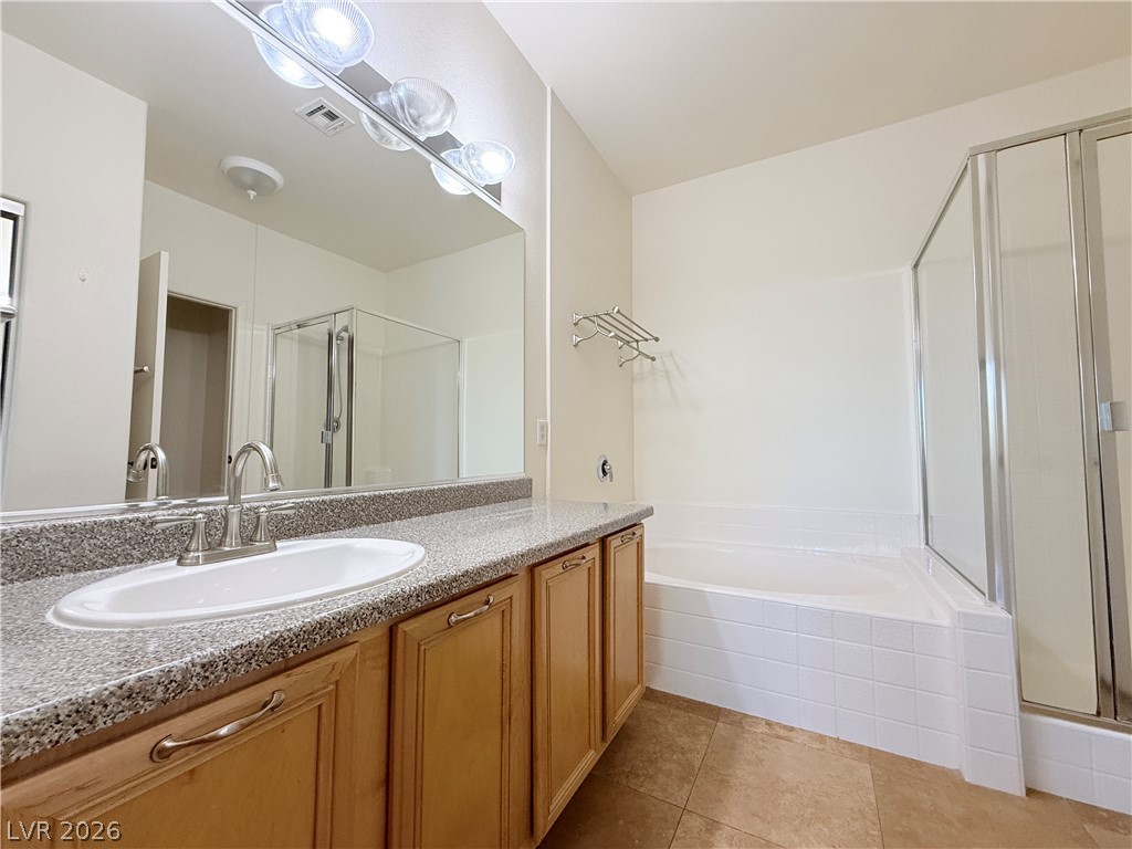704 Peachy Canyon Circle 203 Property Photo 10