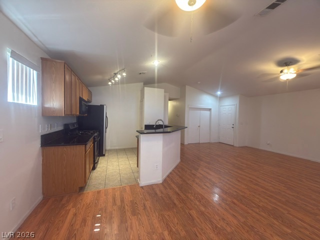 7048 Pacific Coast Street Property Photo 6