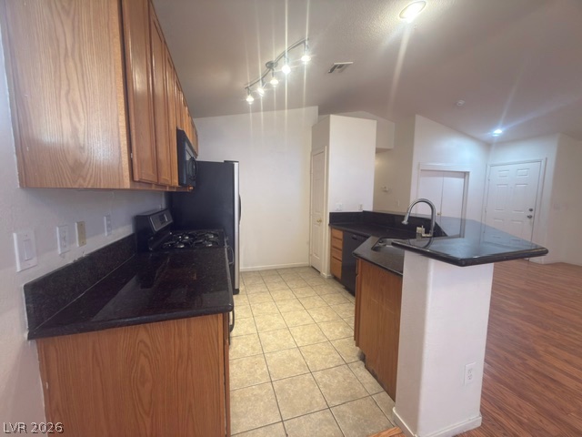 7048 Pacific Coast Street Property Photo 7