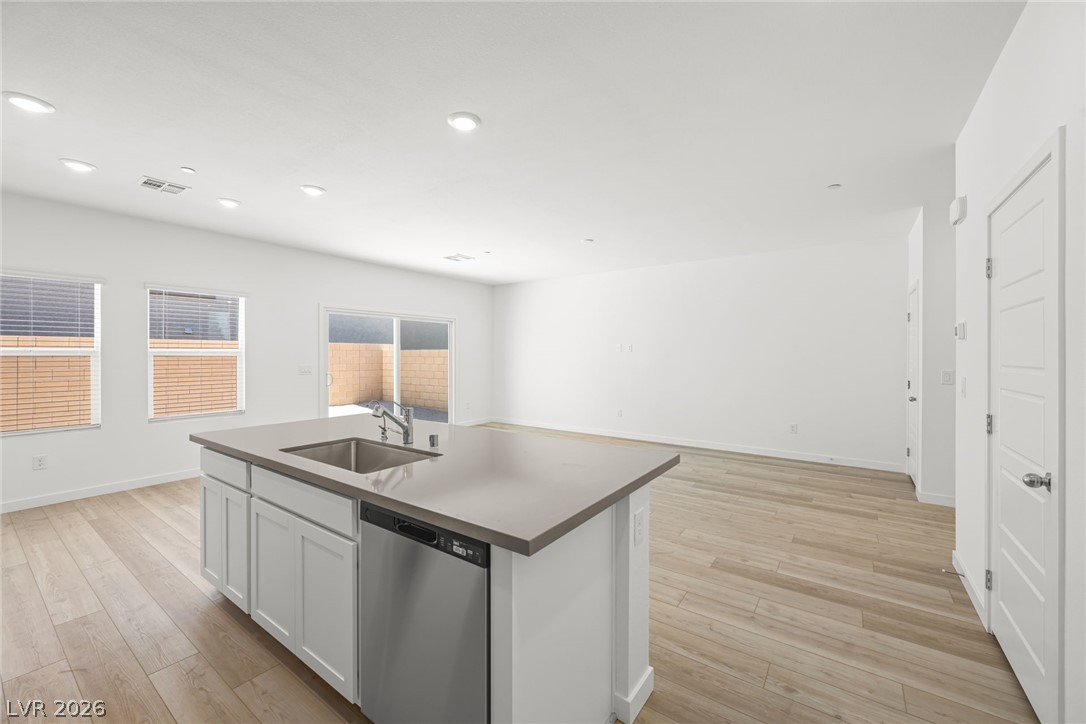 3386 Dancing Waters Street Property Photo 7