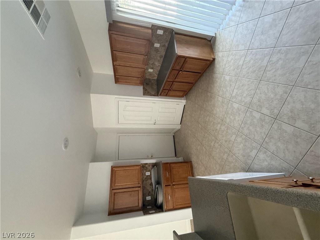 1740 Dark Wolf Avenue Property Photo 8