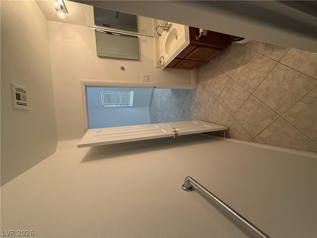 1740 Dark Wolf Avenue Property Photo 23