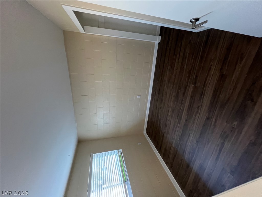 820 A 27 Property Photo 16