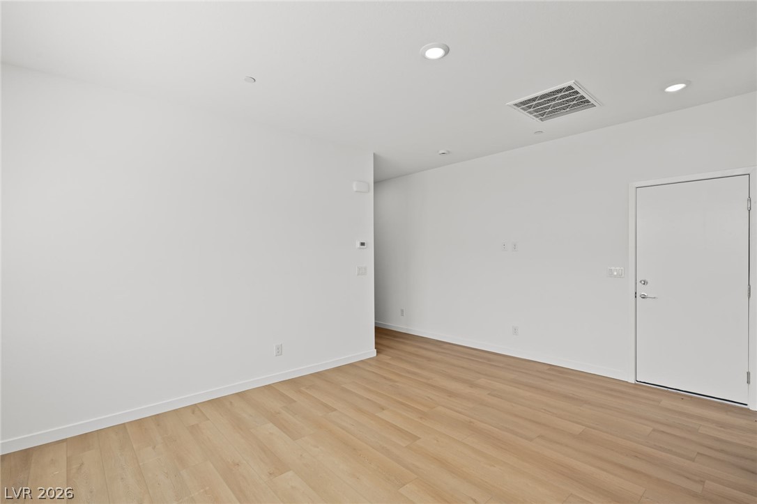 1670 Capri Falls Court Property Photo 24