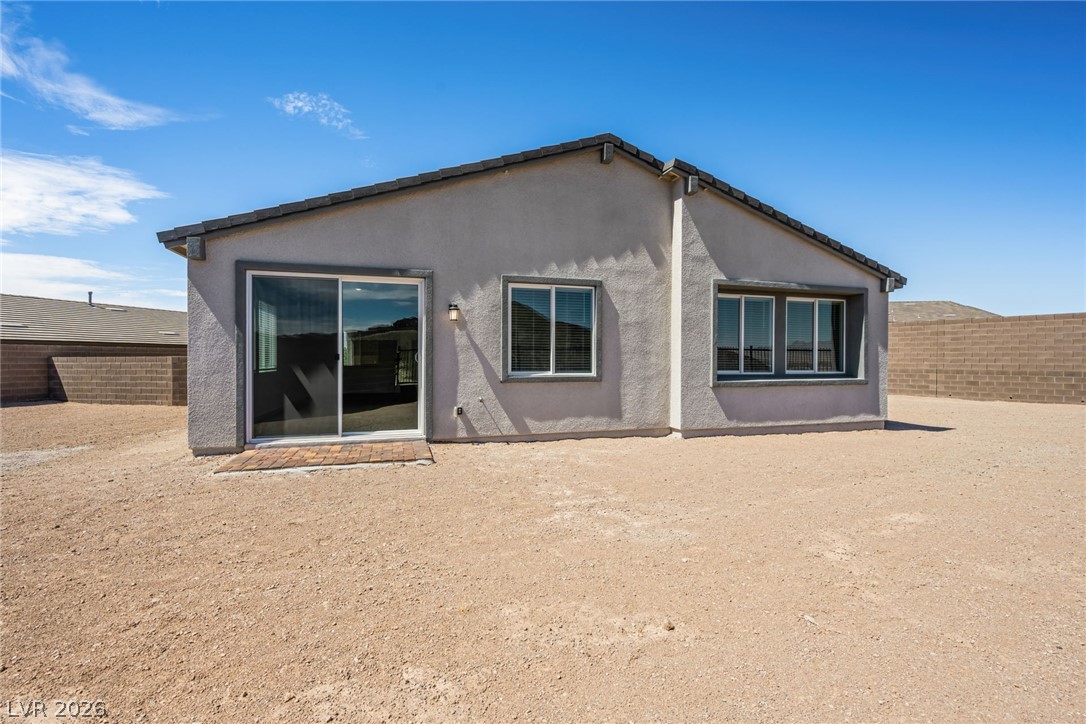 1670 Capri Falls Court Property Photo 29