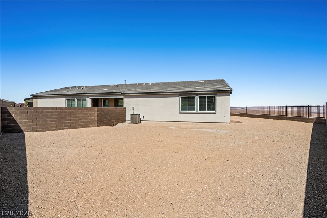 1670 Capri Falls Court Property Photo 30