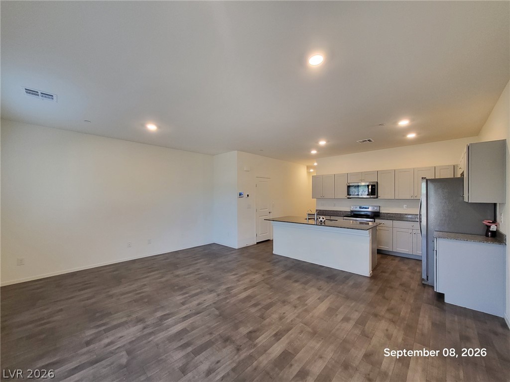 4106 Lunar Canyon Avenue Property Photo 4