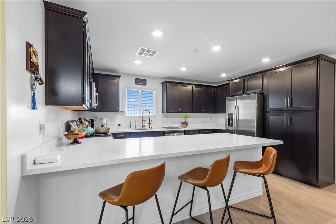 6186 Rathbone Street Property Photo 11