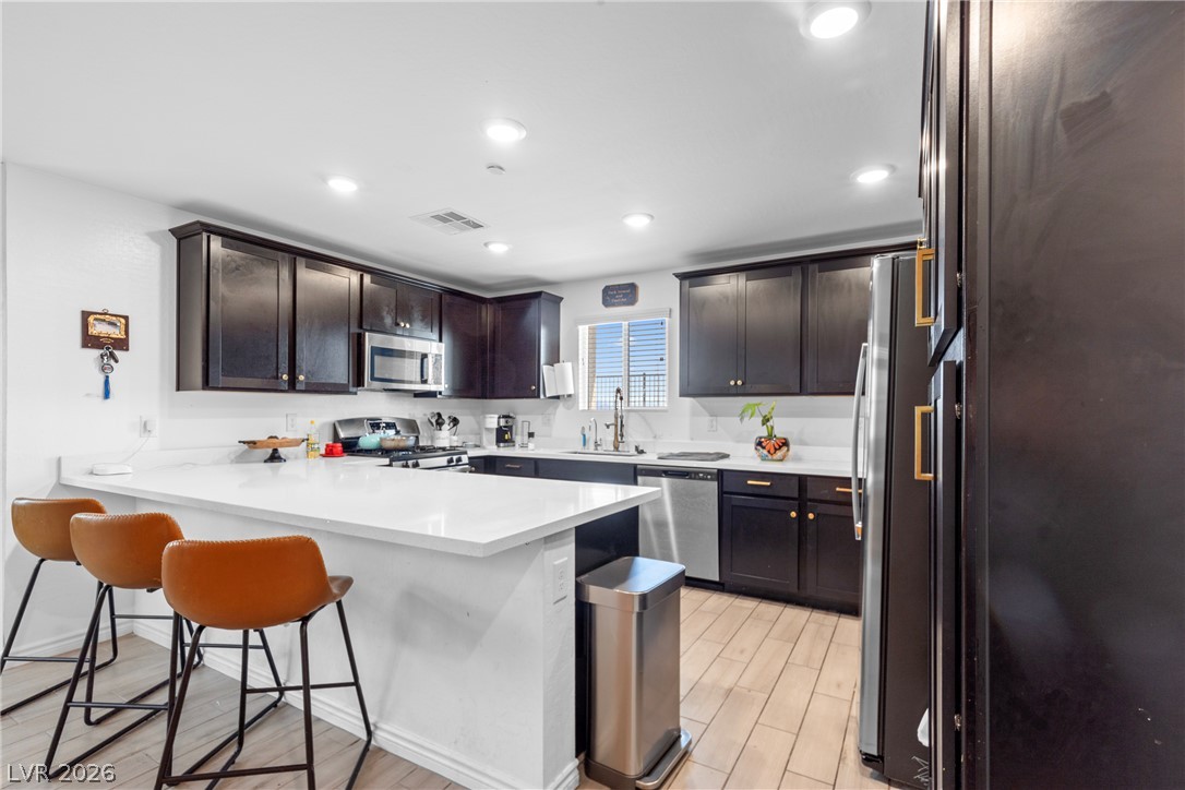 6186 Rathbone Street Property Photo 12